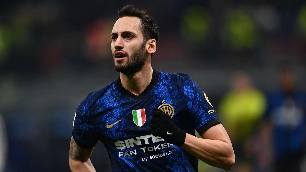 Marelli sulla squalifica di Calhanoglu: "Con il 3-0 a tavolino potrà giocare contro la Lazio"