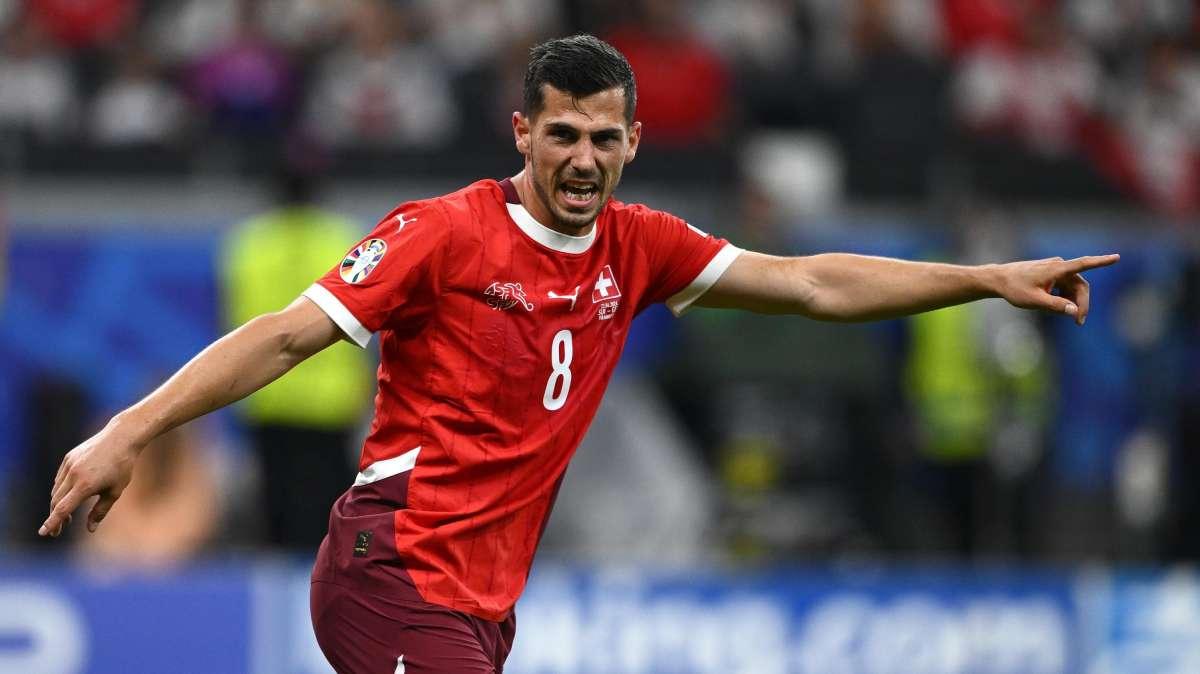 L'Italia non c'è, la Svizzera fa il diavolo a quattro: è 1-0 al 45', in gol Freuler