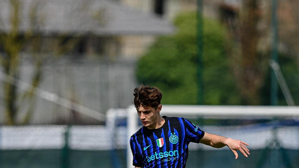 Il primo derby d'Italia giocato da 'professore'. Bovio spicca per personalità e numeri