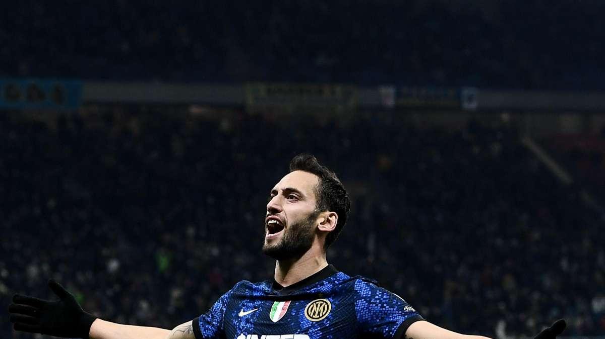 La frecciata di Calhanoglu al Milan: "All'Inter ci sono calciatori più forti"