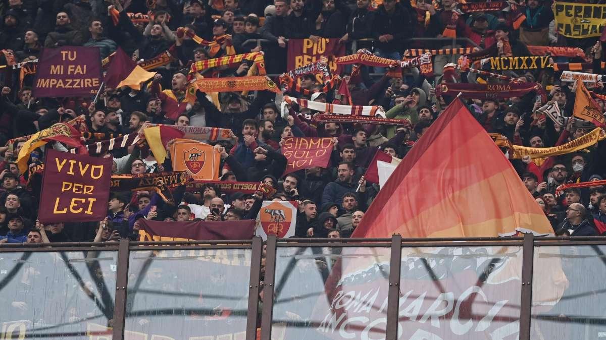 Inter-Roma, tutto esaurito al Meazza. Tanti i tifosi romanisti, non solo nel settore ospiti