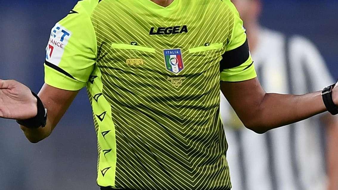 Rivoluzione nel mondo del calcio? È in arrivo il cartellino blu: ecco come funziona