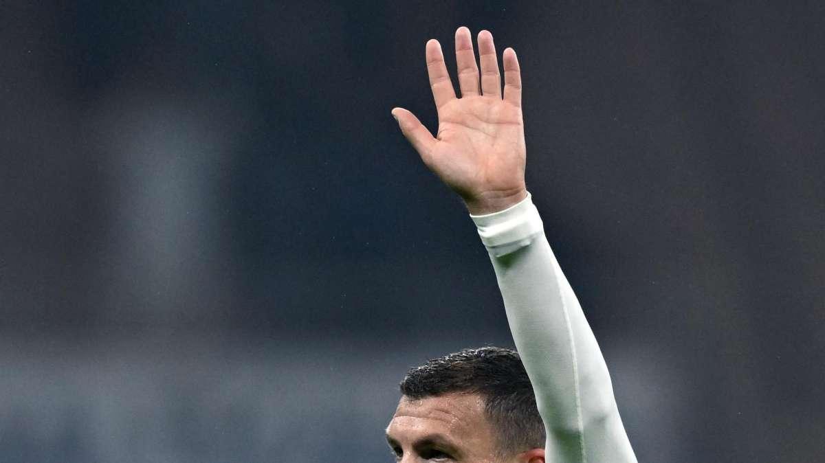 Dzeko, eterna giovinezza: il bosniaco torna a brillare in Germania