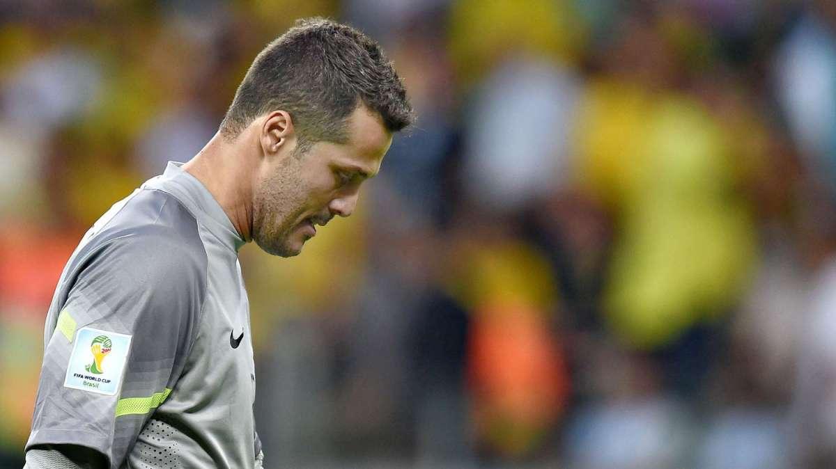 Julio Cesar: "Inter del 2010 unica, abbiamo una chat Triplete. Mourinho? Più difensivo di Inzaghi"