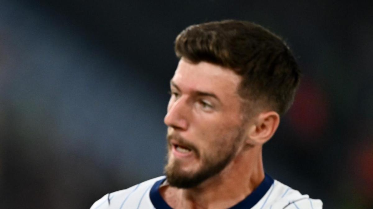 Gazzetta: "L'infortunio di Jones apre le porte a Sucic? Ci sarà spazio anche per Stankovic. Mkhitaryan..."
