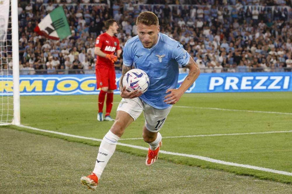 Ciro Immobile sbarca in Turchia, accoglienza da star a Istanbul per l'ex Lazio