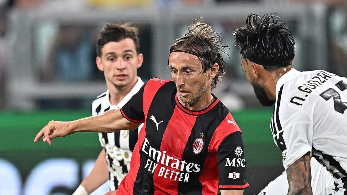 Modric compie 41 anni, il Milan: "Auguri maestro"