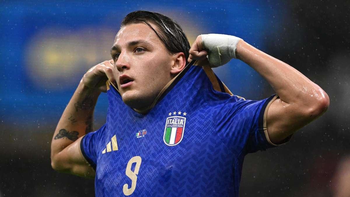 Italia, Retegui: "Pio Esposito? Non c'è competizione tra di noi, andiamo avanti spalla a spalla"