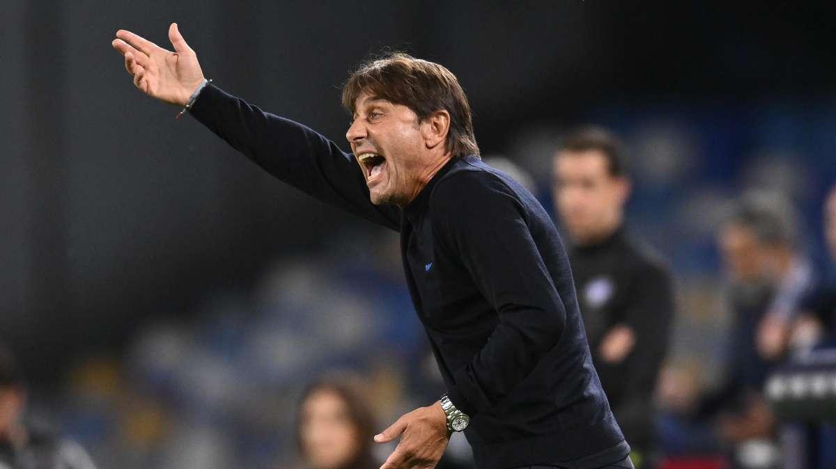 "Ci auguriamo che certe lamentele non condizionino gli arbitri": l'attacco di Conte