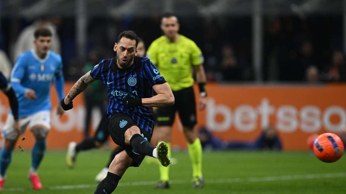 McTominay riprende due volte l'Inter, a San Siro finisce 2-2: i nerazzurri restano a +4