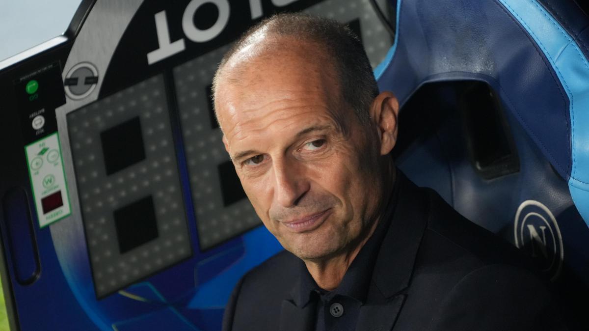 Allegri: "Gara tra due squadre indietro, Juve difficilmente muore"