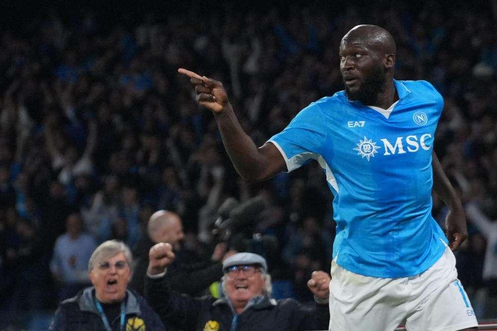 Napoli, l'ex Inter Romelu Lukaku si cura in Belgio: "Lesione importante"
