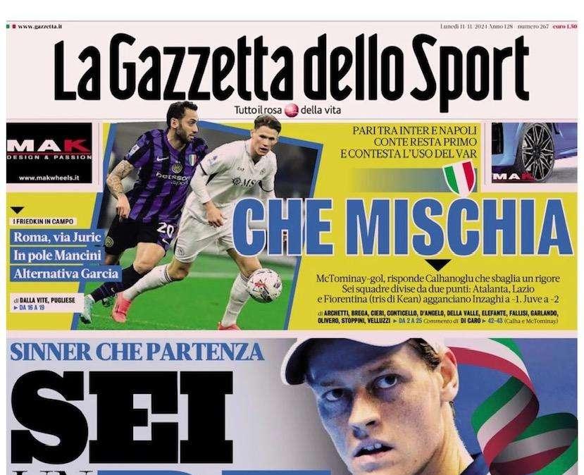 "Che mischia. Conte resta primo e contesta l'uso del Var": la prima pagina de La Gazzetta dello Sport