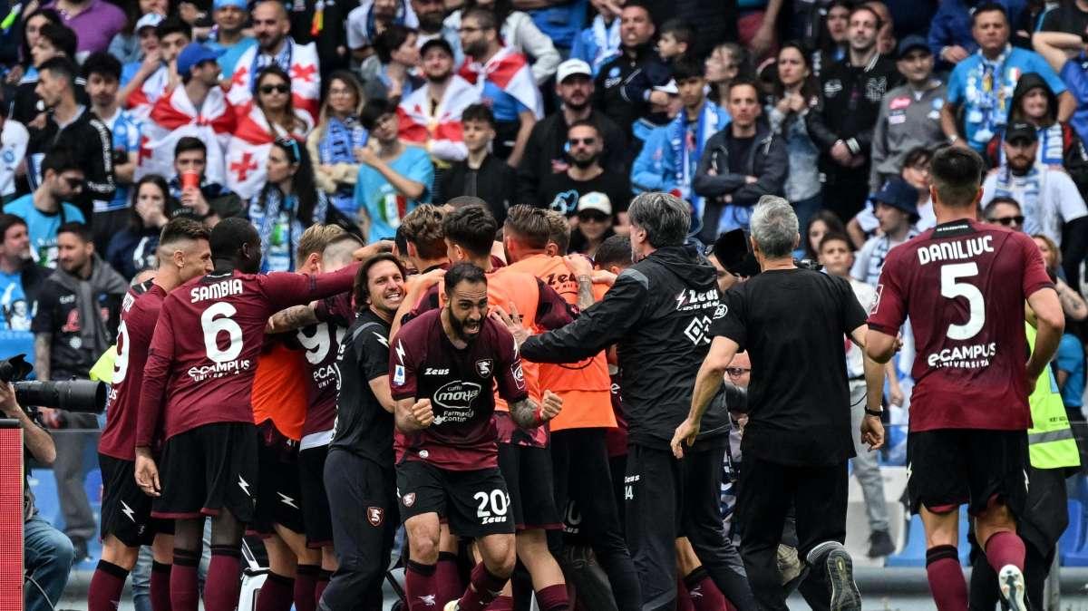 Gli highlights di Napoli-Salernitana 1-1, Dia rimanda la festa scudetto azzurra