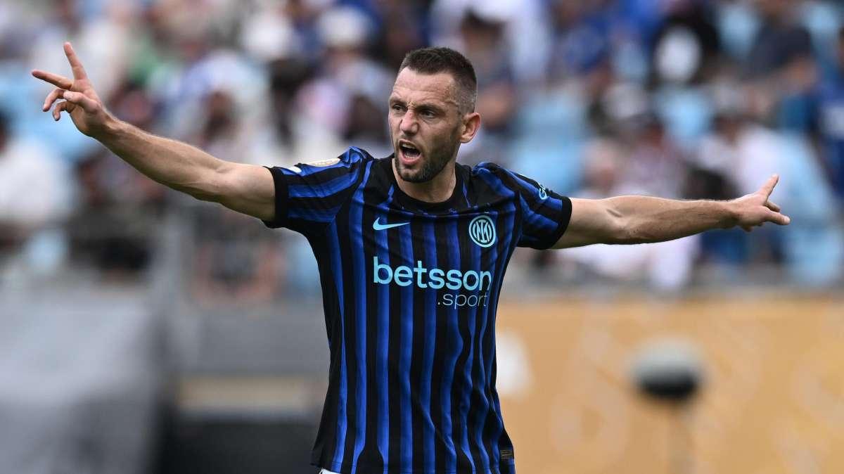 Inter, de Vrij o Acerbi? Inzaghi ne vorrebbe almeno uno a Riad