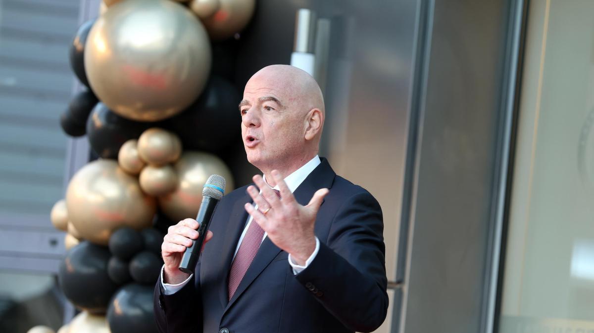 FIFA: "Accusa infondate, Infantino non riceve un secondo stipendio"