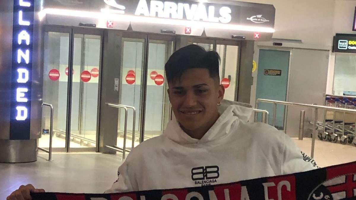 Bologna, Castro si presenta: "Lautaro un esempio da seguire, è il giocatore a cui mi ispiro"