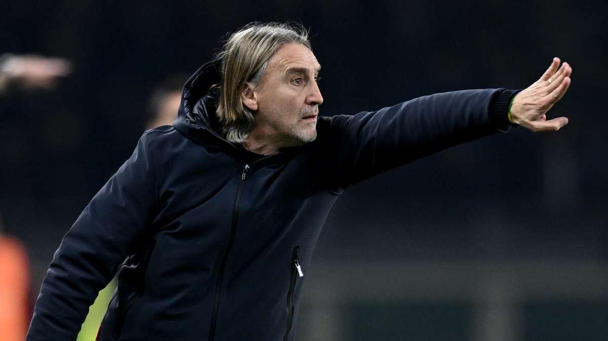 Cagliari, Nicola non si arrende: "Non molleremo fino alla fine"