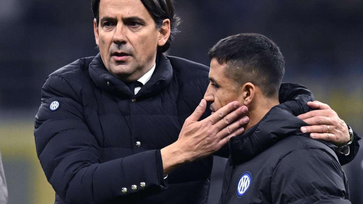 Inter, possibile sorpresa in attacco: in rialzo le quotazioni di Sanchez. Sorpasso su Arna?