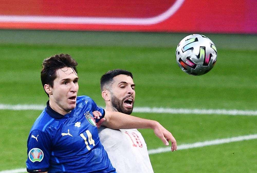 Primo tempo di sofferenza a Wembley: 0-0 tra Italia e Spagna al 45'