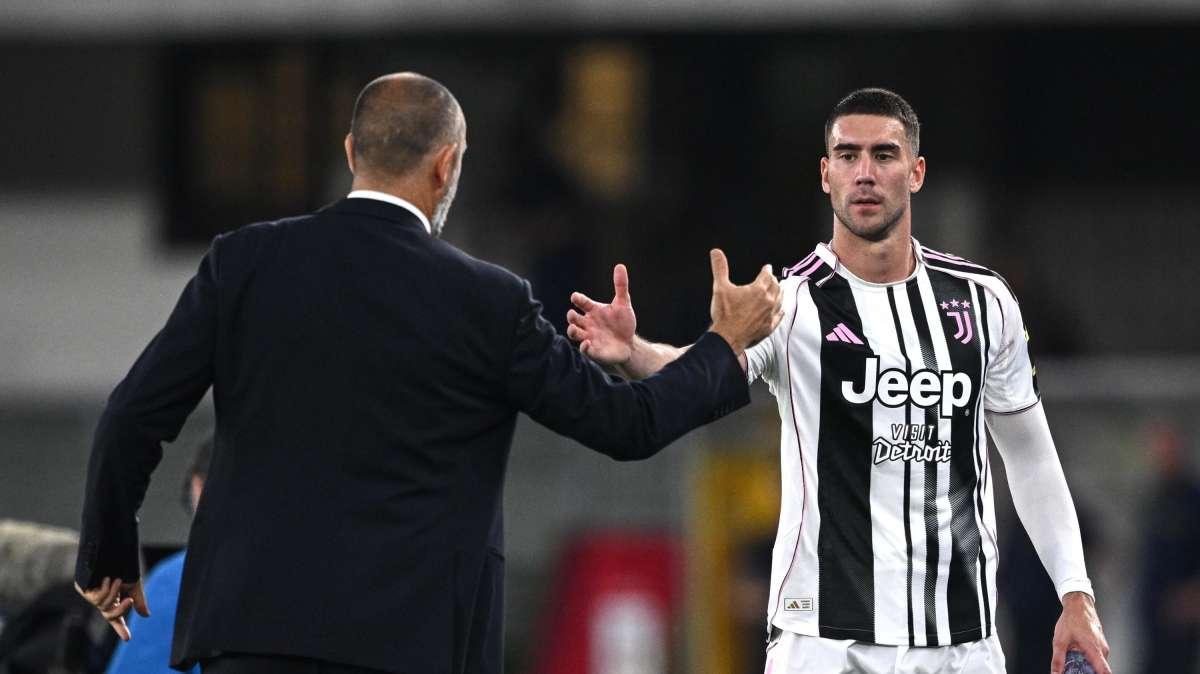Vlahovic è il miglior marcatore, ma non basta: la Juve vuole cederlo a gennaio