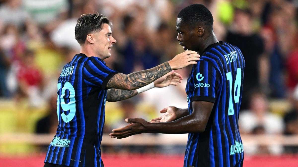 Inter, è caccia al difensore. SportMediaset: "C'è un identikit in mente"