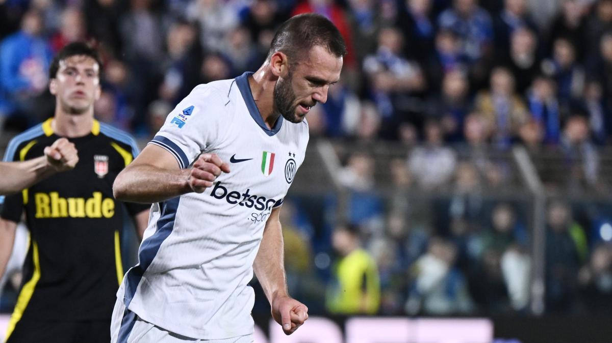 Immagine strip Calciomercato n.3