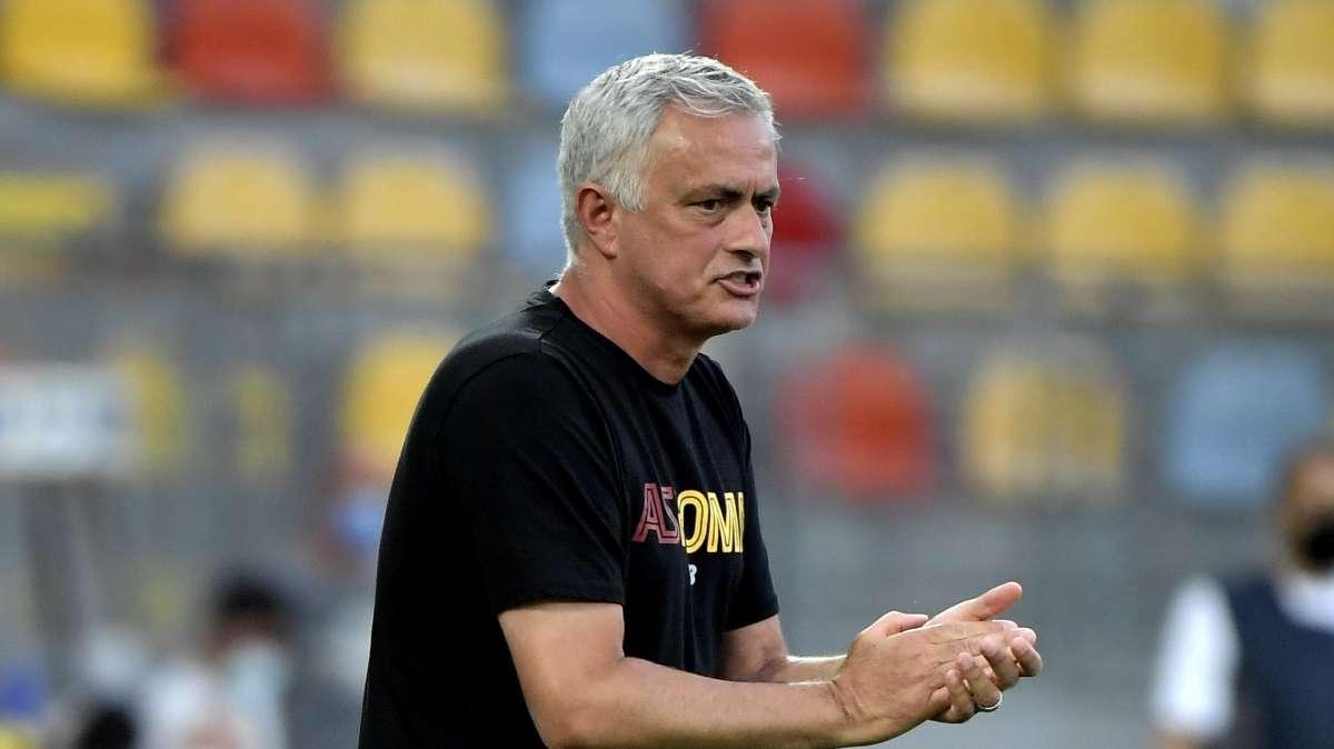 Mourinho: "I tifosi della Roma sono i miei tifosi. L'Olimpico? Fantastico"