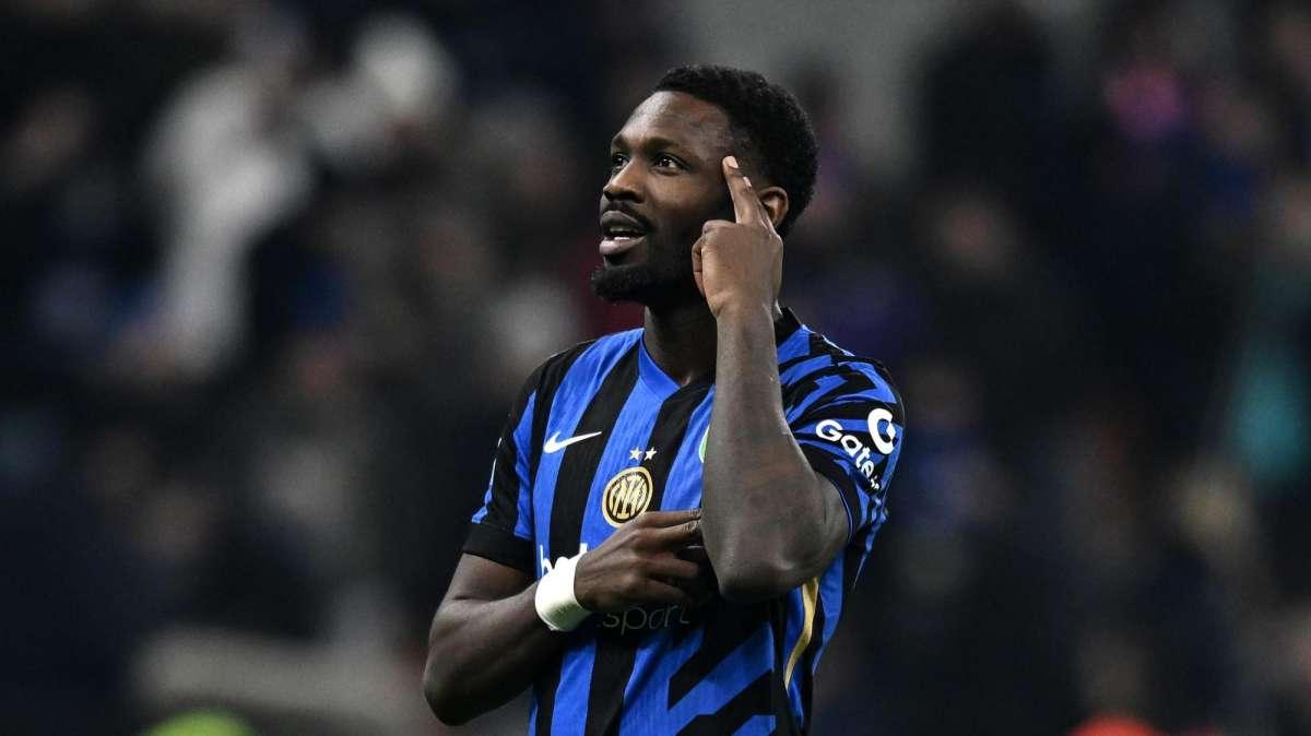 L'annuncio che serviva all'Inter: Thuram parte per Torino. La situazione