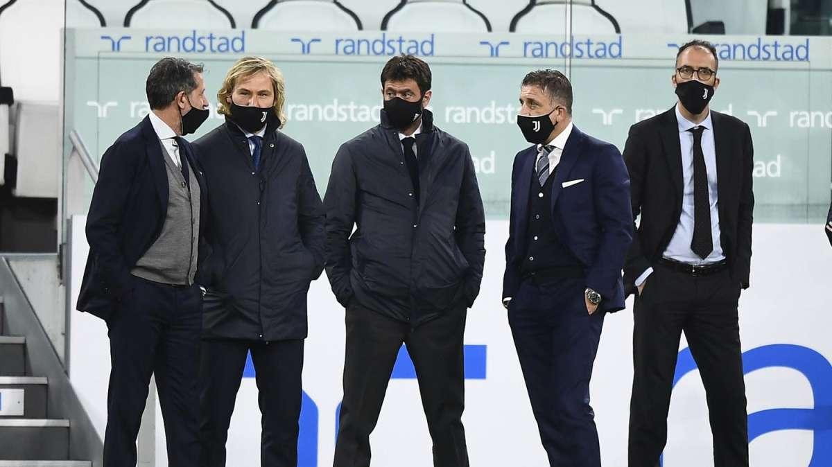 Plusvalenze, sei indagati in casa Juventus. Guardia di Finanza alla Continassa
