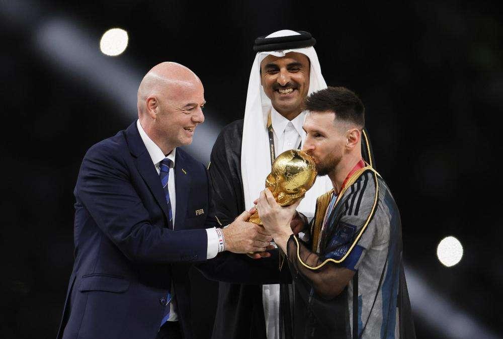 Mondiali, Berruto: "'Bisht' a Messi? Foto che fanno pensare"