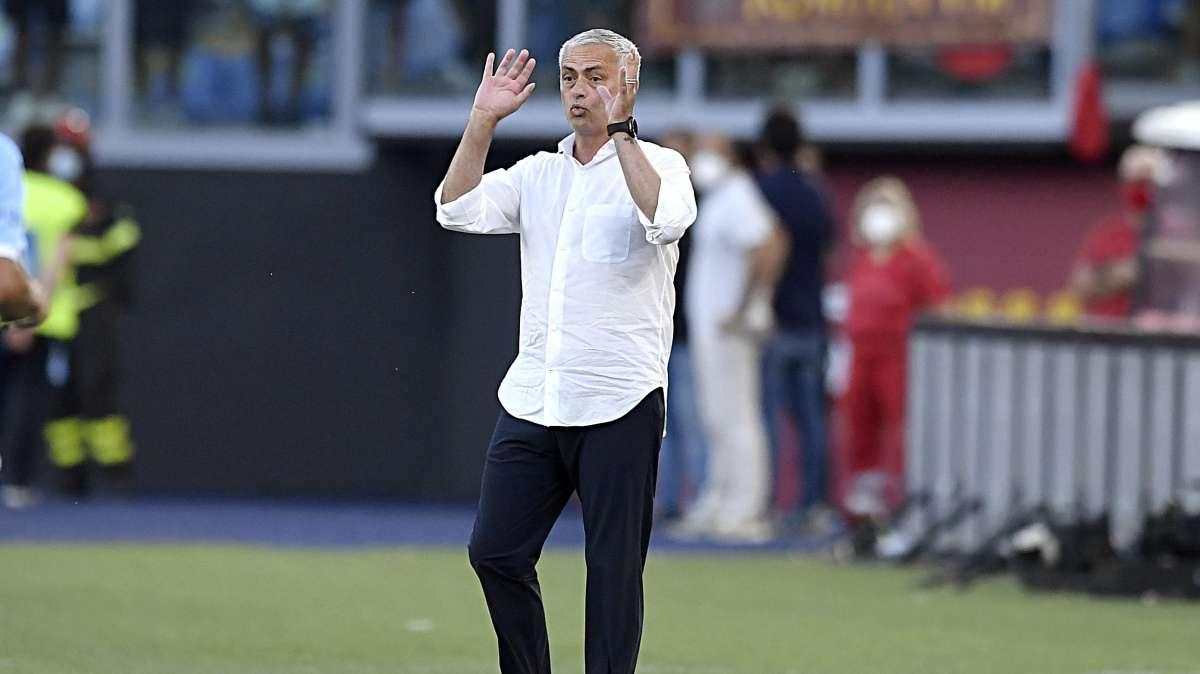 Vieri su Mourinho: "Nonostante il suo status si sta adattando al calcio moderno"
