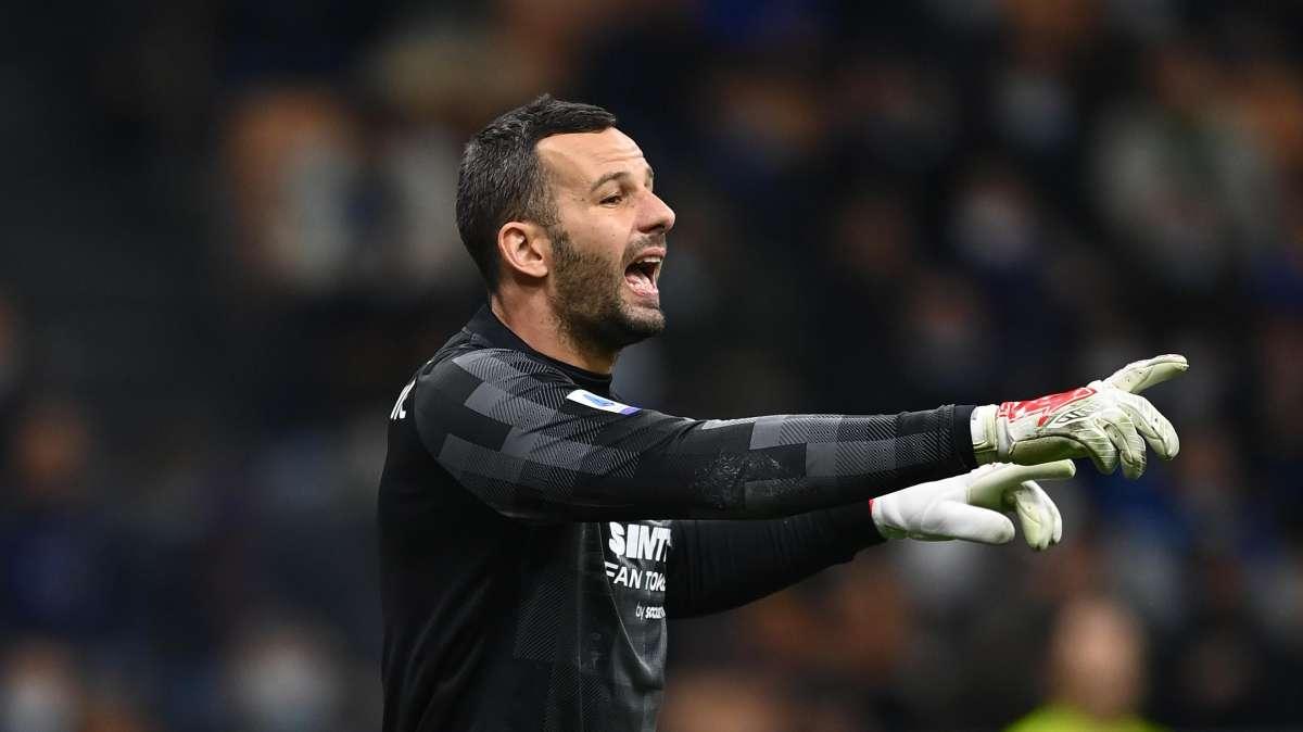 L'INTERISTA - Rinnovo Handanovic, entro Natale l'incontro. Può rinnovare per un anno