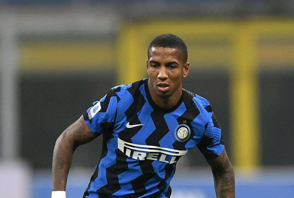 Aston Villa, Young torna ed è subito titolare: per l'ex Inter un nuovo debutto a 3737 giorni dal primo