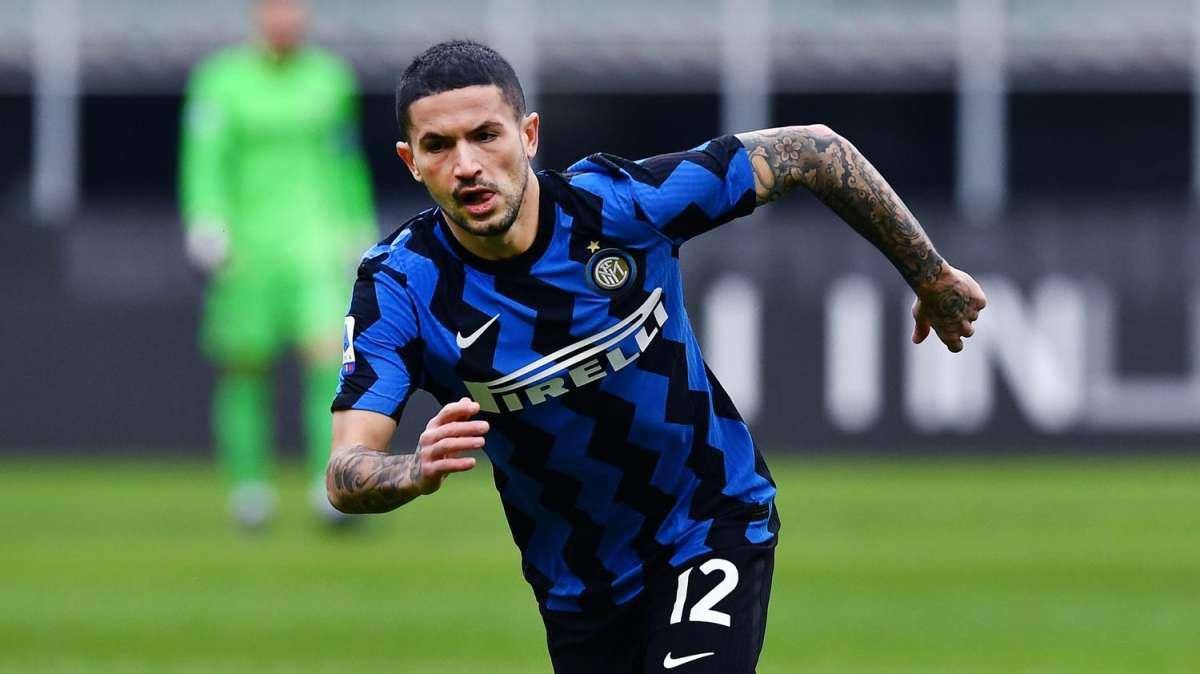 La Fiorentina non molla Sensi. L'Inter può lasciarlo partire per 13 milioni