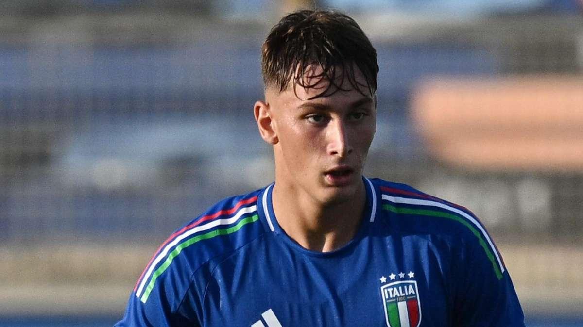 "Titolare all'Inter fra due anni": il piano nerazzurro per Francesco Pio Esposito