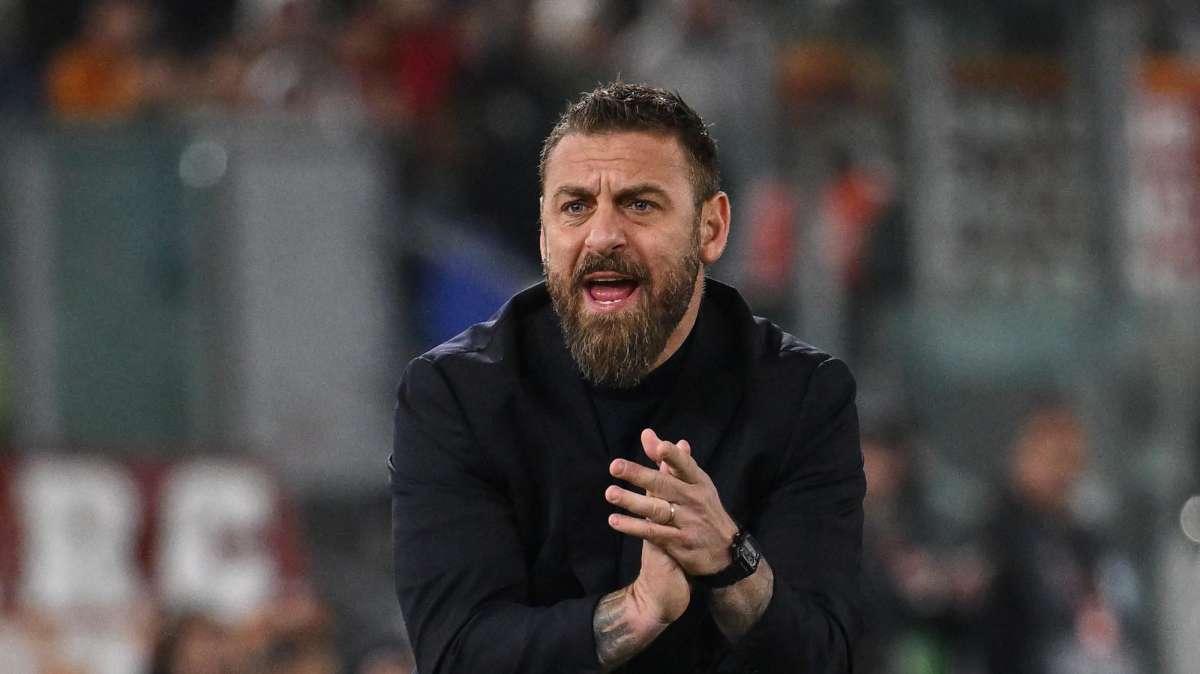Roma, De Rossi: "Tante squadre giocano bene, anche l'Inter. Ma Bologna la più affascinante"