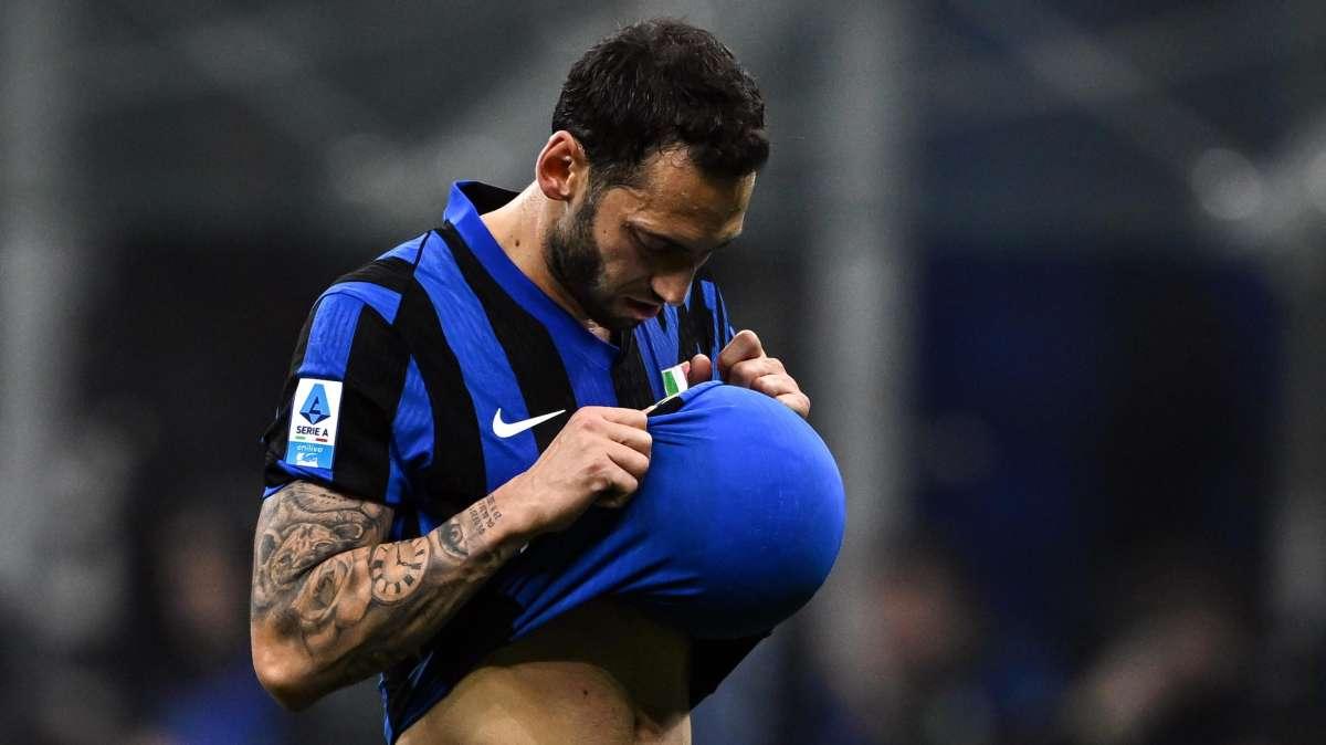 Calhanoglu non sarà in campo con Verona e Lipsia.