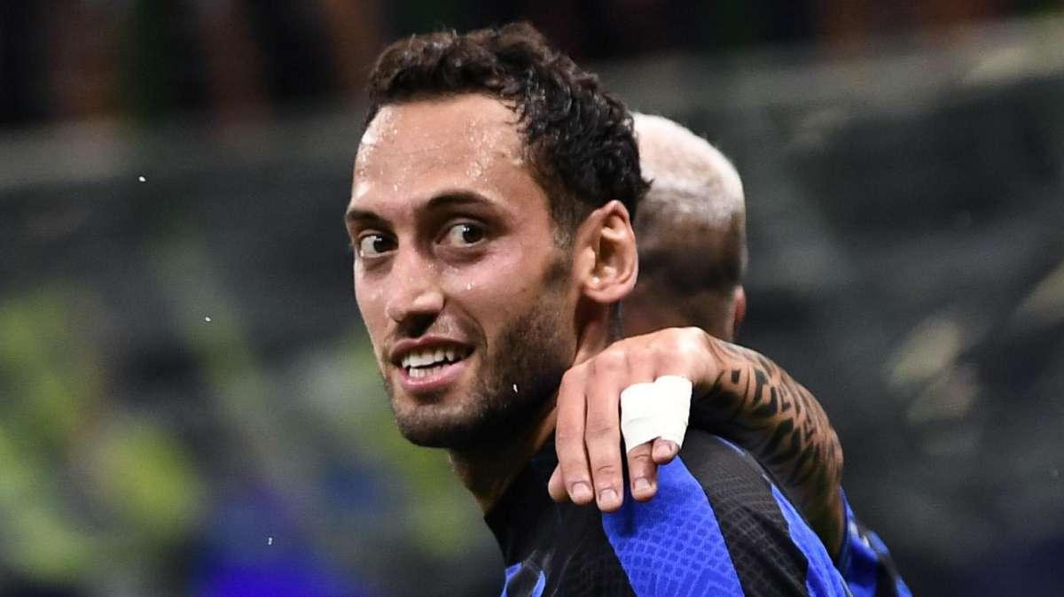 FIFA 23, i "maestri del passaggio" in Serie A: c'è Calhanoglu