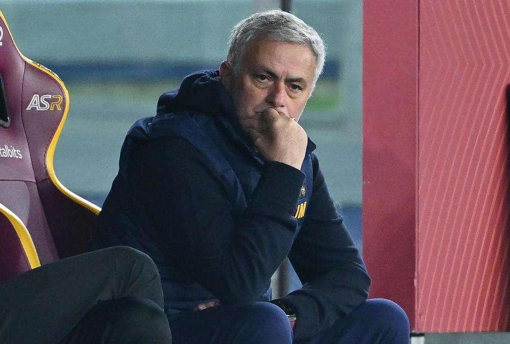 Mourinho; "Onorato per la chiamata dal Portogallo. Ma sono qui"
