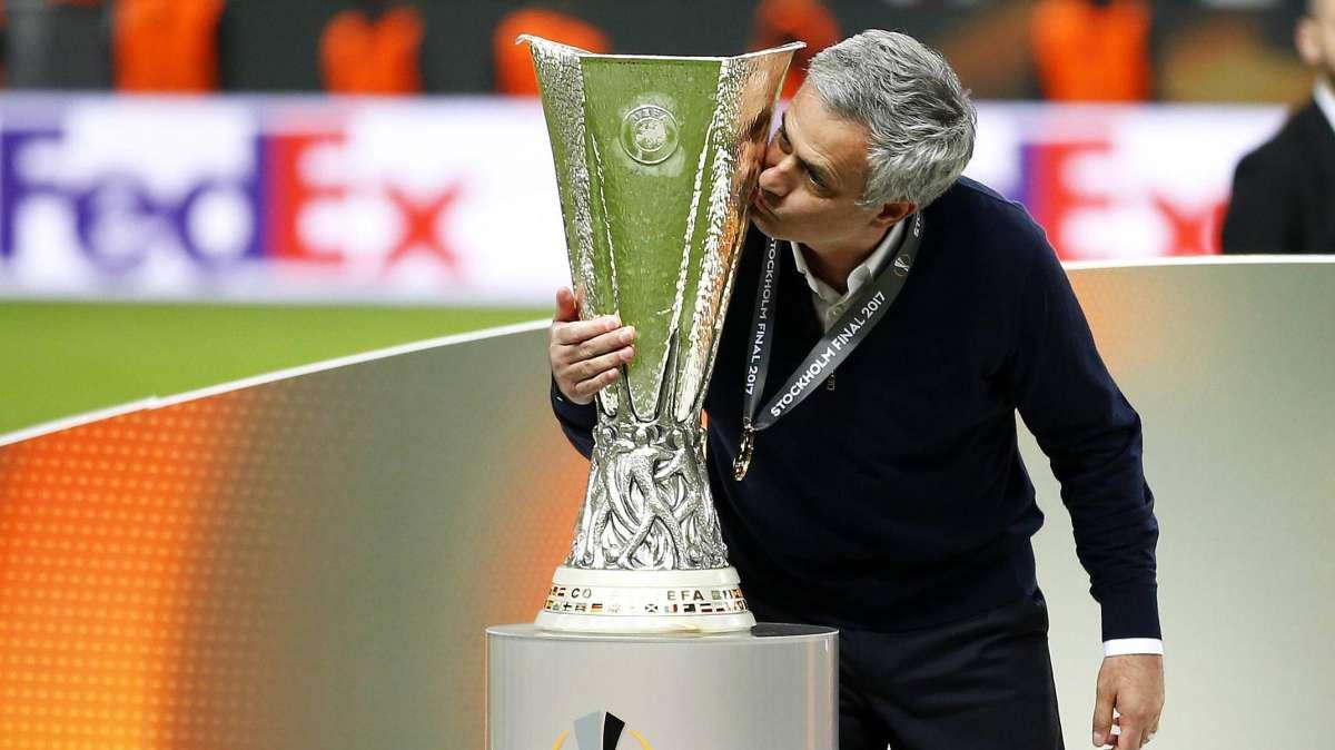 Mou e la missione impossibile con la Roma: "La gente mi considera un vincente"