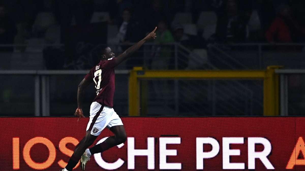 La Cremonese sfiora la vittoria: è 2-2 contro il Torino, decisivo Singo
