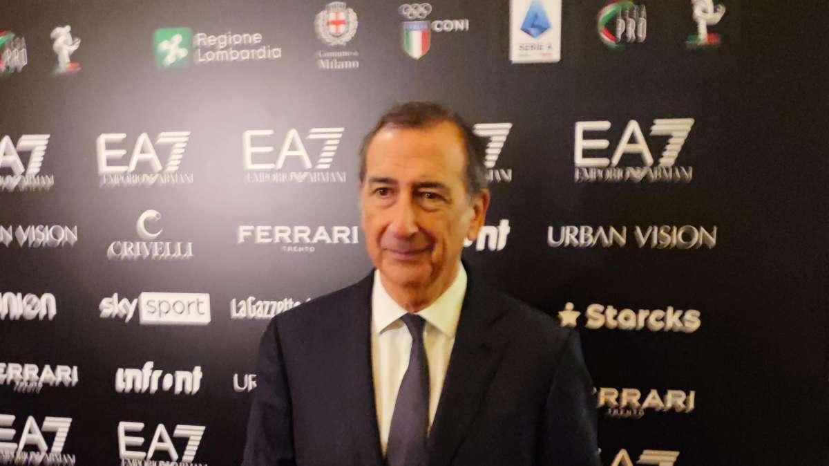 Sala dopo l'incontro con i vertici di Inter e Milan: "Potremmo cedergli subito San Siro"