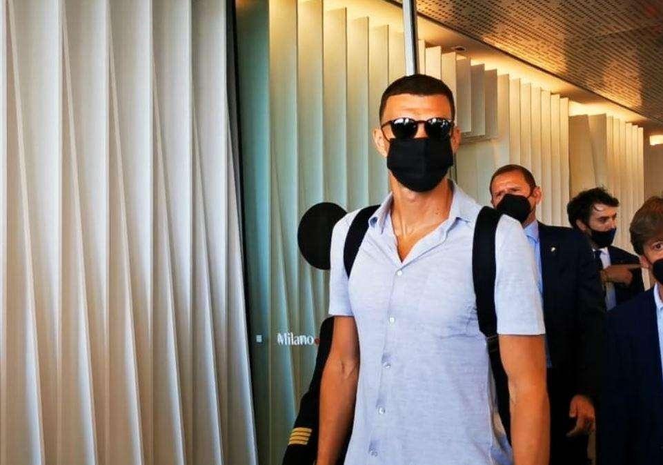 LIVE - Dzeko all'Inter: c'è la firma. Il bosniaco ha pranzato con la dirigenza