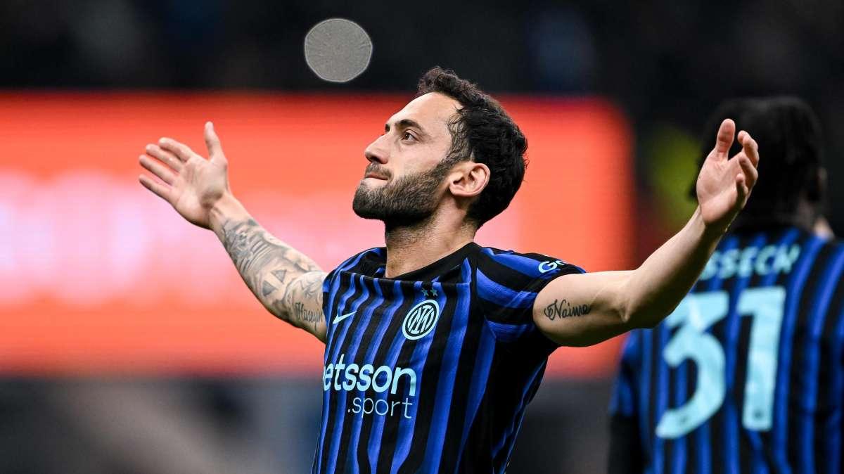 Inter-Roma: Calhanoglu accusa un dolore al polpaccio, i titolari saranno...