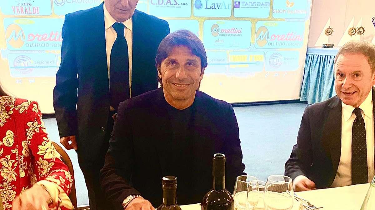 Marchetti: "Conte? Le opportunità non si limitano al Napoli, ci sono altre opzioni"