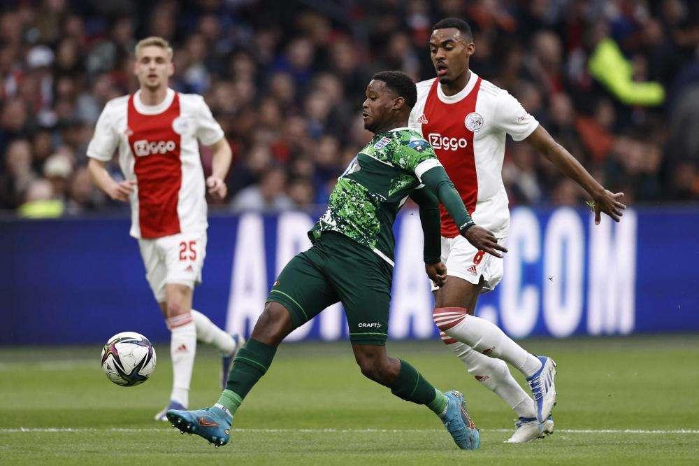 Calcio: il Bayern prende Gravenberch, talento Ajax
