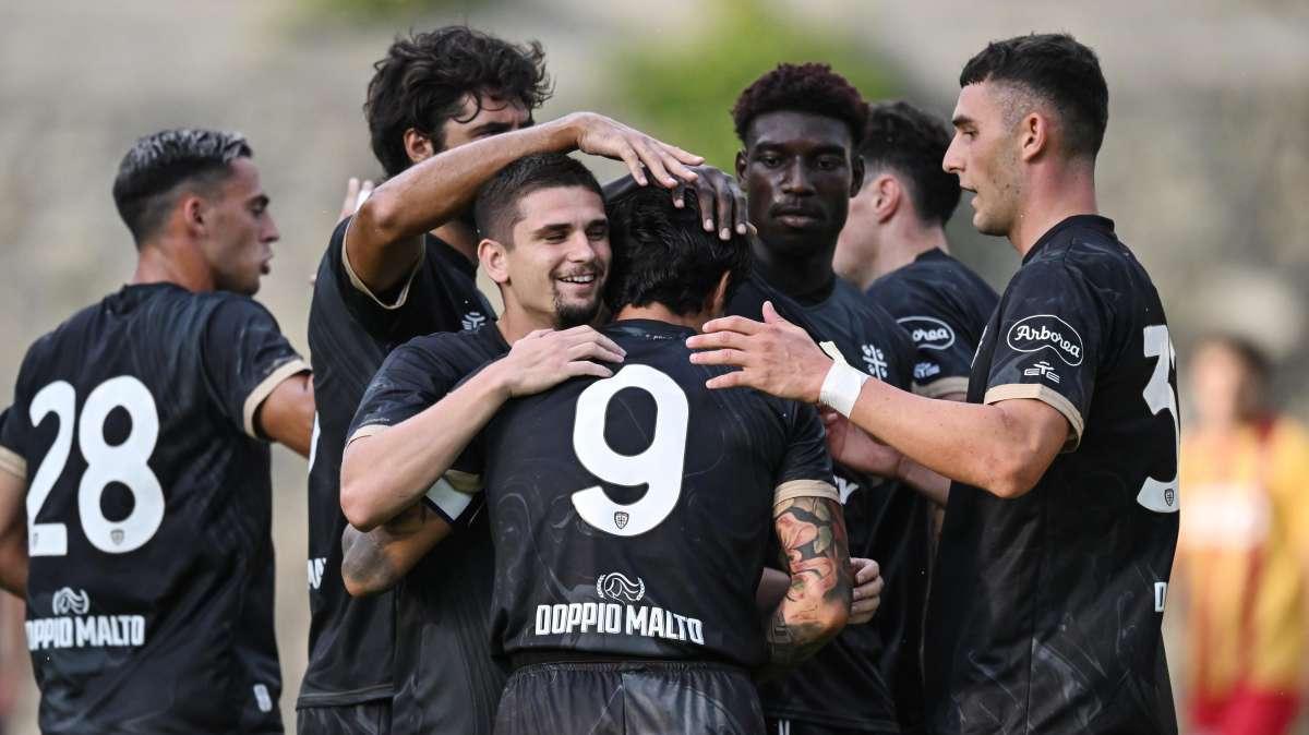 Coppa Italia, Cagliari sul velluto: 3-1 alla Carrarese e sedicesimi di finale