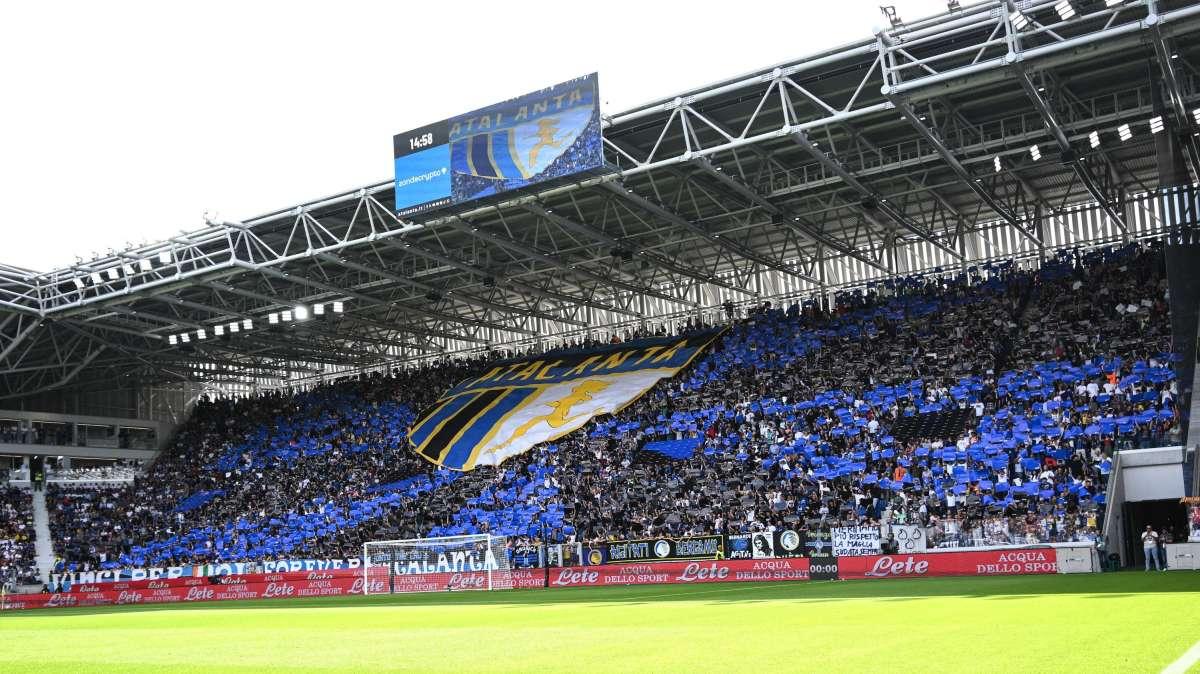 Festa per i 118 anni dell'Atalanta, patch speciale sulle maglie