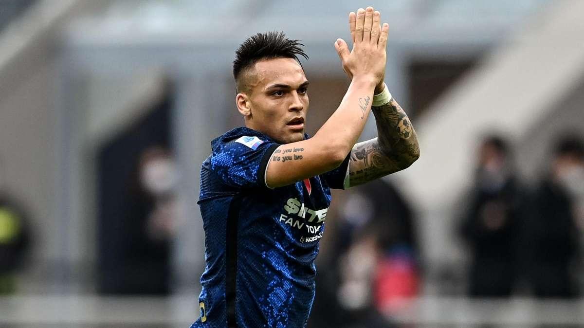 Segna Lautaro di testa dopo un calcio d'angolo: 3-0 per l'Inter sulla Roma al 52'